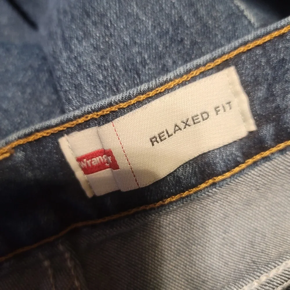 EUC Y2K Wrangler Premium Quality Relaxed Fit Jeans Mens‎ 44x30 Dark Wash Blue